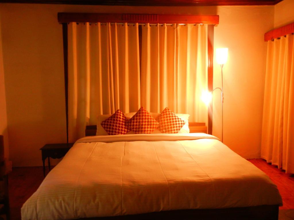 The Sunshine Heritage Bed & Breakfast Manāli Eksteriør bilde