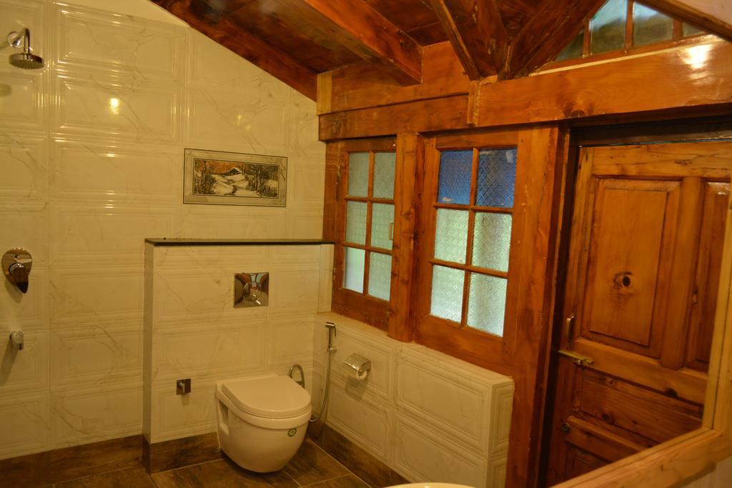 The Sunshine Heritage Bed & Breakfast Manāli Eksteriør bilde